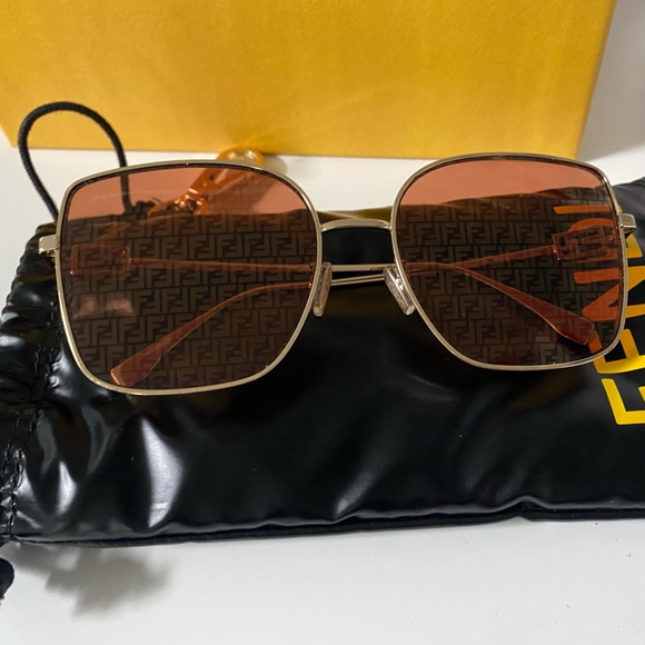 AUTHENTIC FENDI SUNGLASSES - Picture 8 of 11